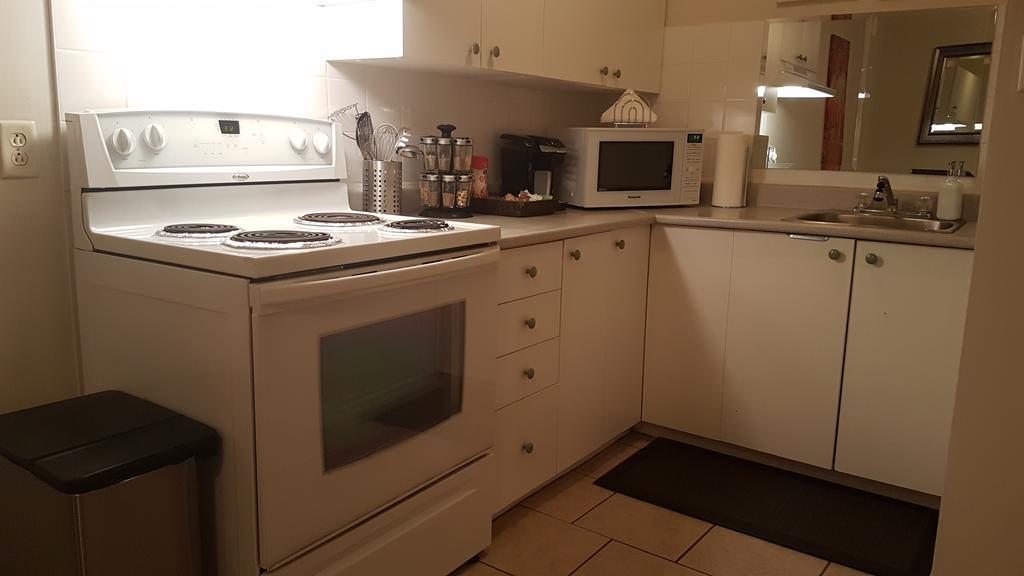 Three-Bedroom Apartment Sweet #6 By Amazing Property Rentals جاتينو المظهر الخارجي الصورة